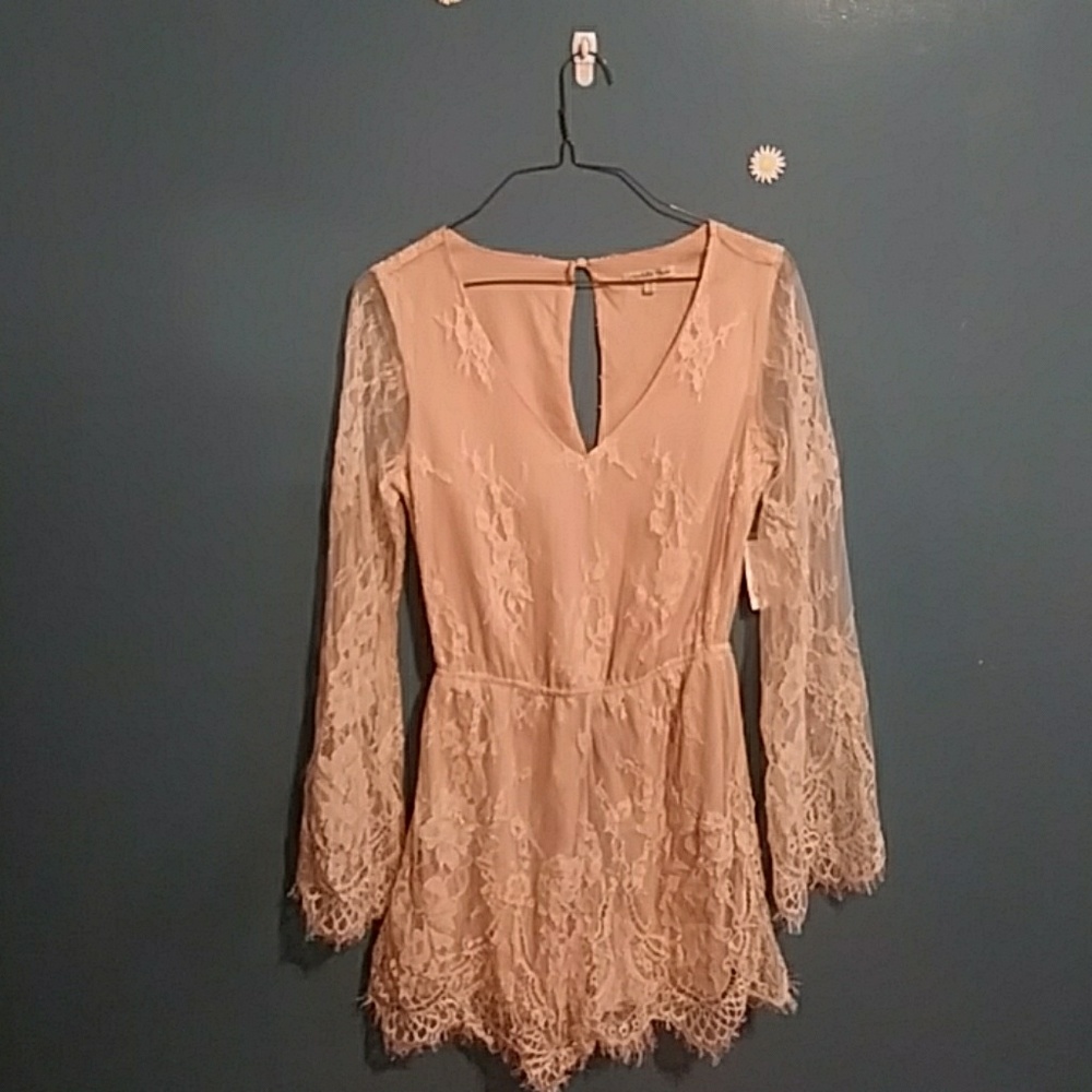 Cute lace summer romper
